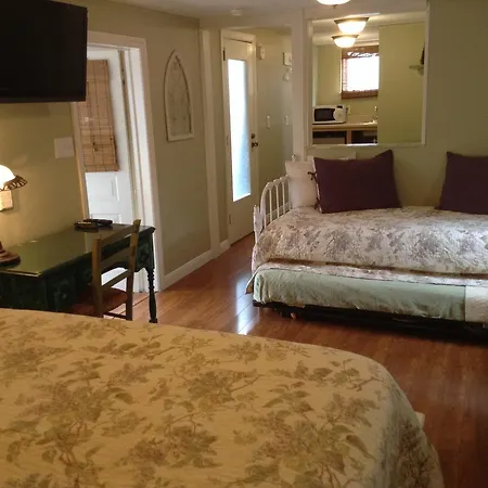 The Island Guest House Bed And Breakfast-2